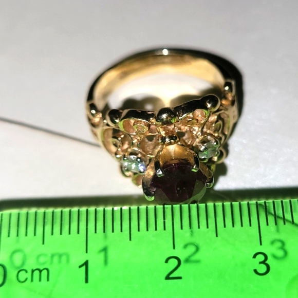 VTG 14k Solid Gold Ring with 2 carat Center GENUINE RUBY and 2 DIAMOND  8:47g - Picture 9 of 13